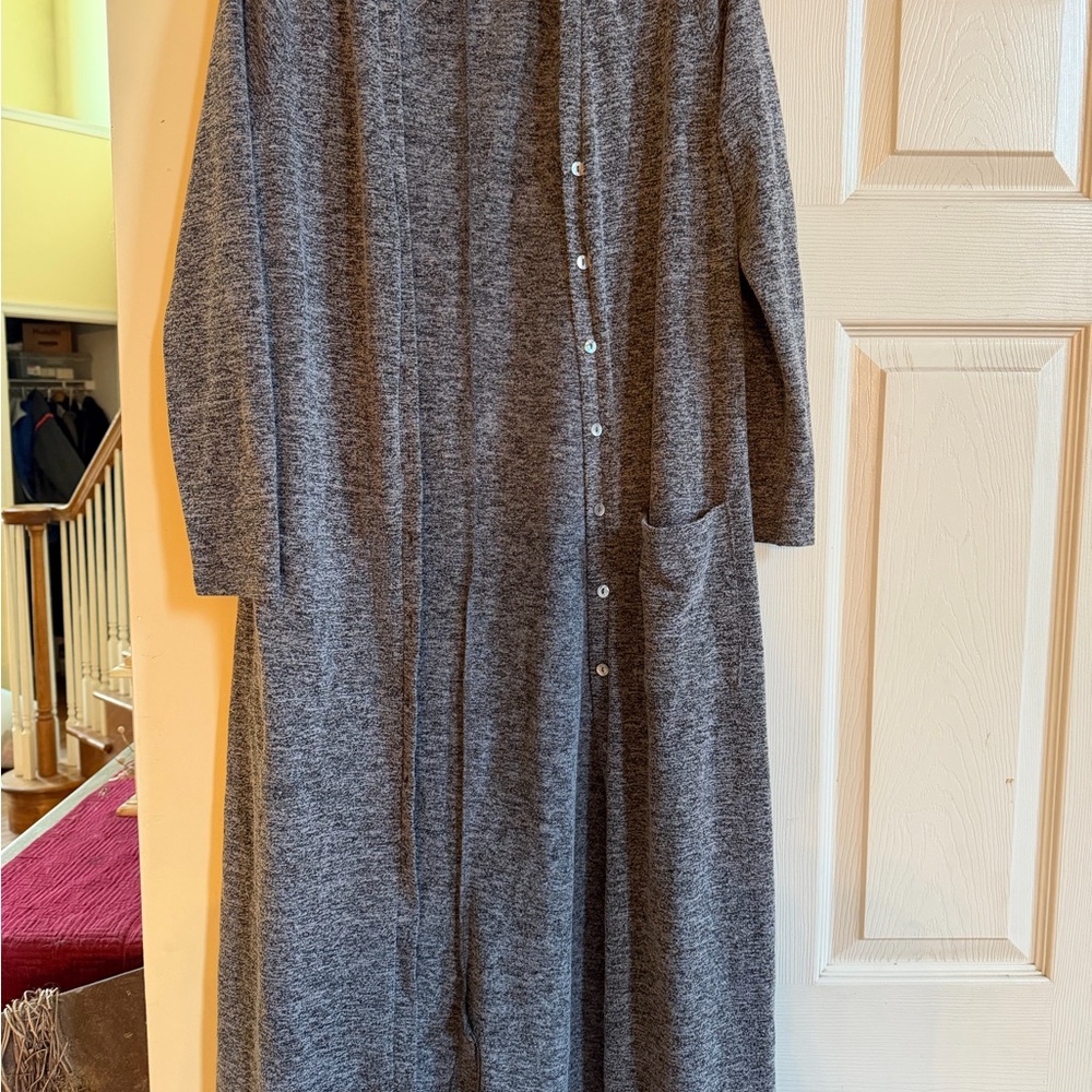 Simple Charcoal Knit Pullover Top